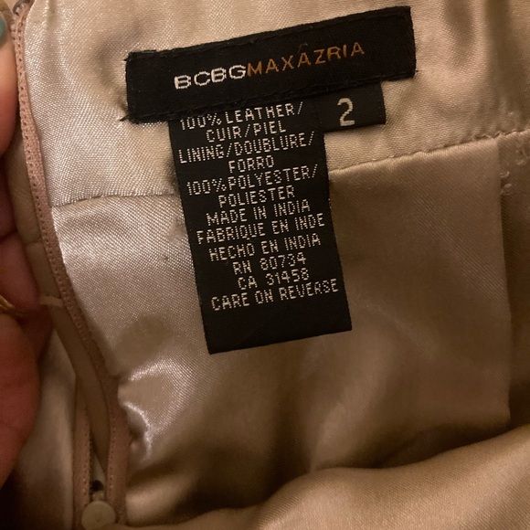 BCBG leather mini skirt, top and scarf - Picture 5 of 14